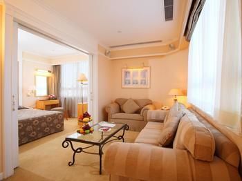 Hotel B P International