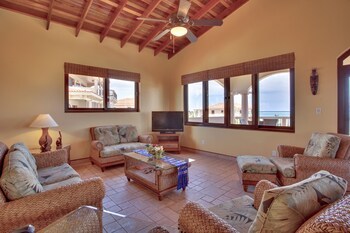 Hotel Coco Beach Resort