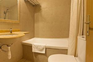 Hotel Shoresh Green Hills Country Lodging