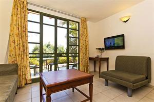 Hotel Shoresh Green Hills Country Lodging