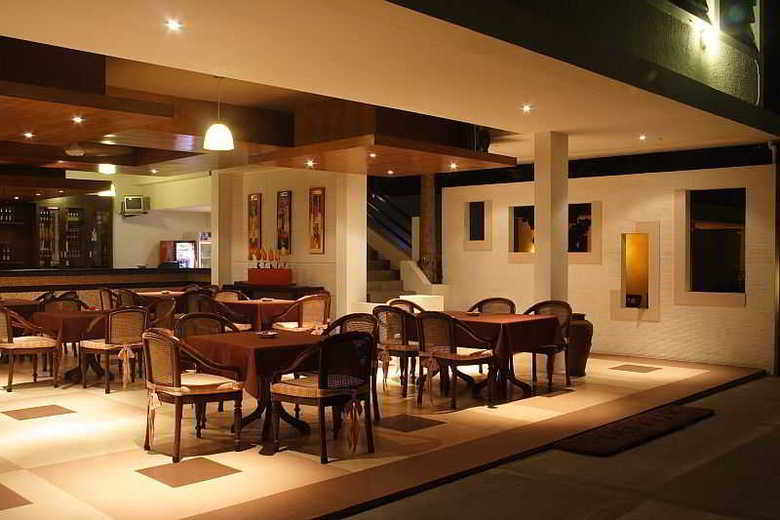 Hotel Legong Keraton Beach