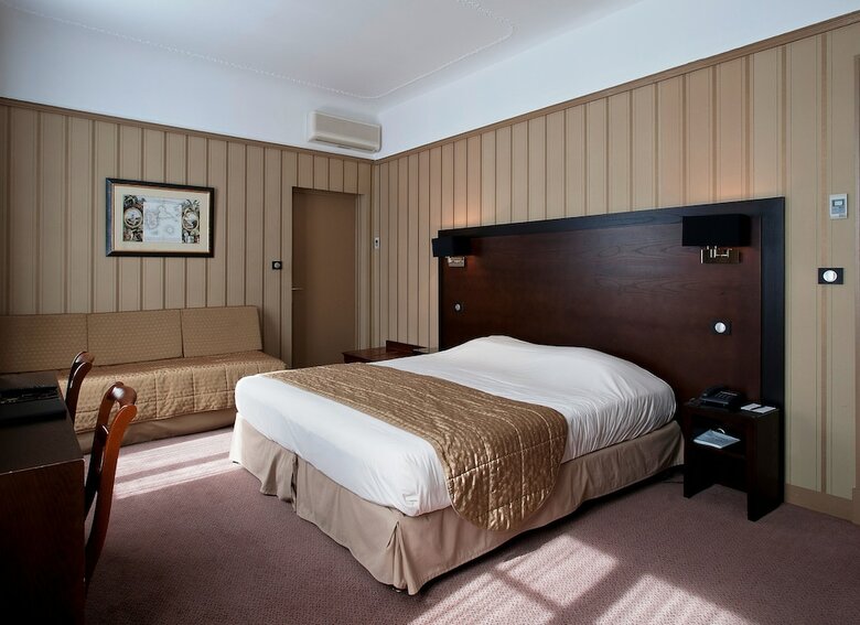 Le Grand Hotel De Tours