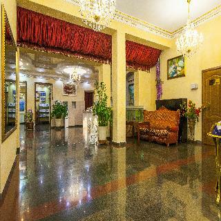Grand Hotel Uyut