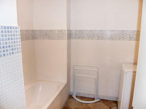 Two-bedroom Apartment R�sidence Aubanel 1
