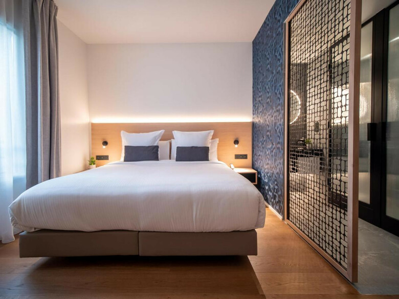 Paxton Spa Hotel Paris Mlv