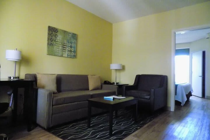 Best Western Deerfield Beach Hotel & Suites