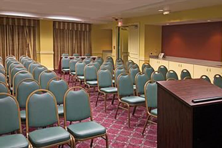 Best Western Deerfield Beach Hotel & Suites