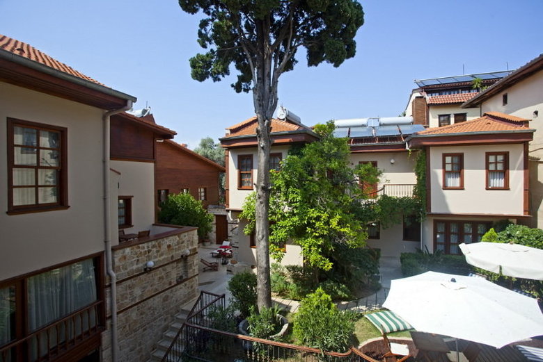 Mediterra Art Hotel