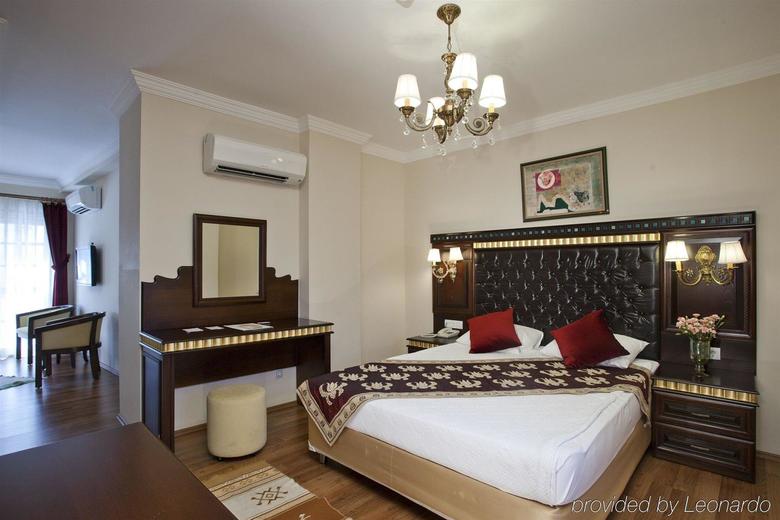 Mediterra Art Hotel