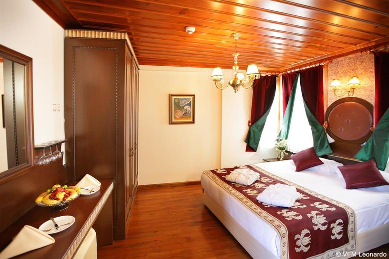 Mediterra Art Hotel