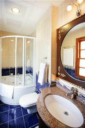 Mediterra Art Hotel