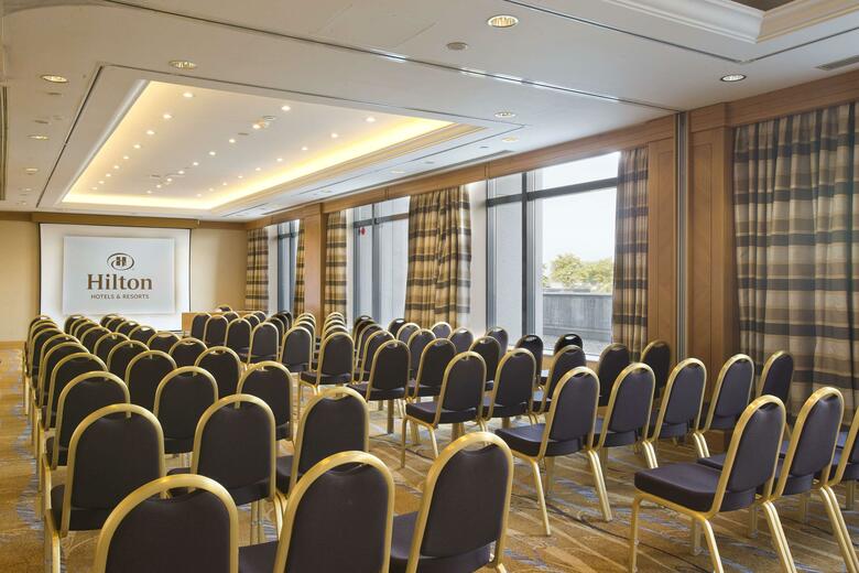 Hotel Hilton Paris Charles De Gaulle Airport