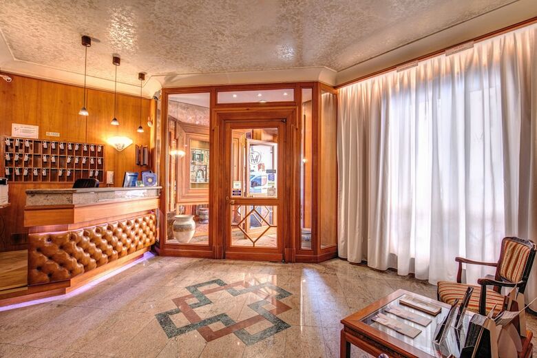 Hotel Verona Rome