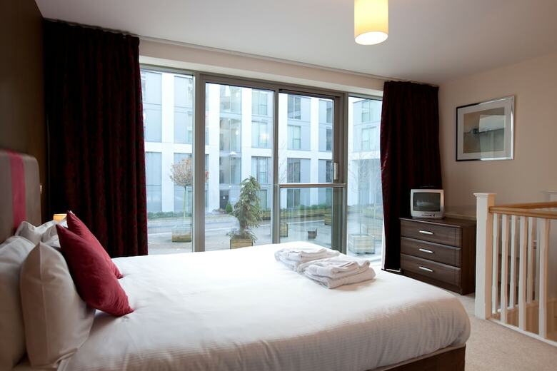 Spires Hotel (two Bedroom) 6 Pax