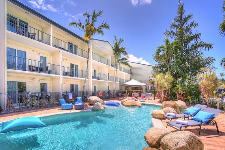 Hotel Cairns Queenslander