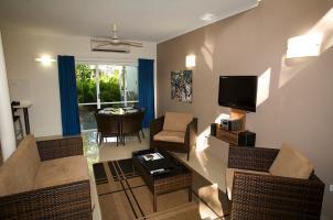 Hotel Rendezvous Reef Resort