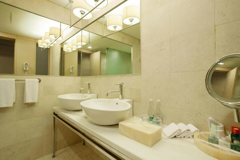 Hotel Camino Real Santa Fe