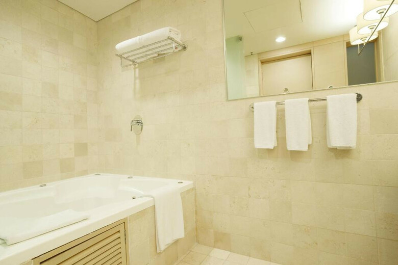 Hotel Camino Real Santa Fe