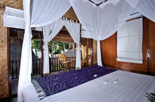 Lumbung Bali Huts