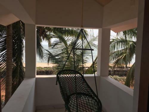 Kizhunnarocks Beach Resort