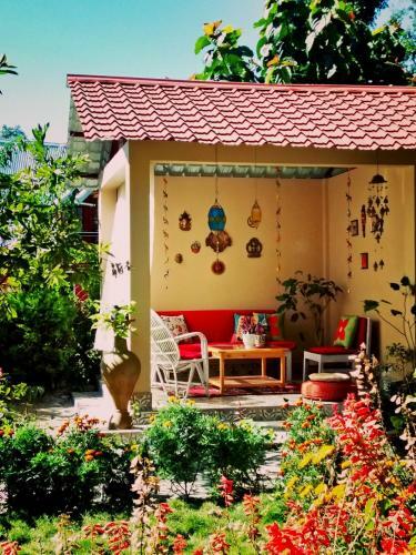 Hostal Shikher Guest House