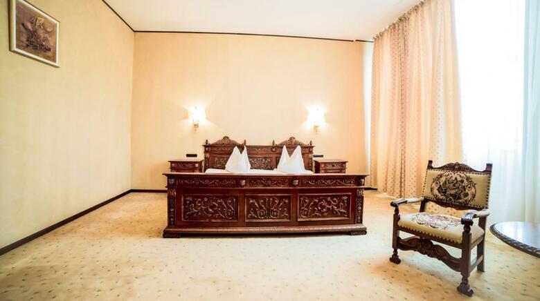 Hotel President
