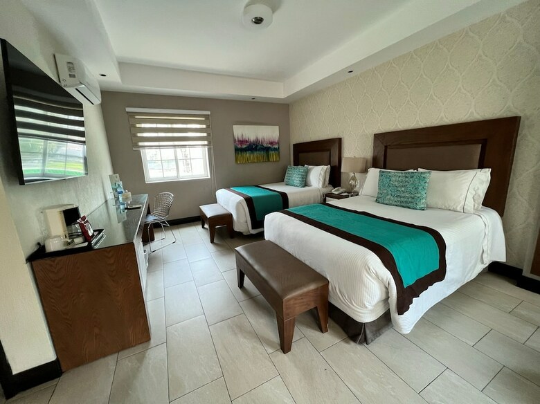 �urea Hotel And Suites