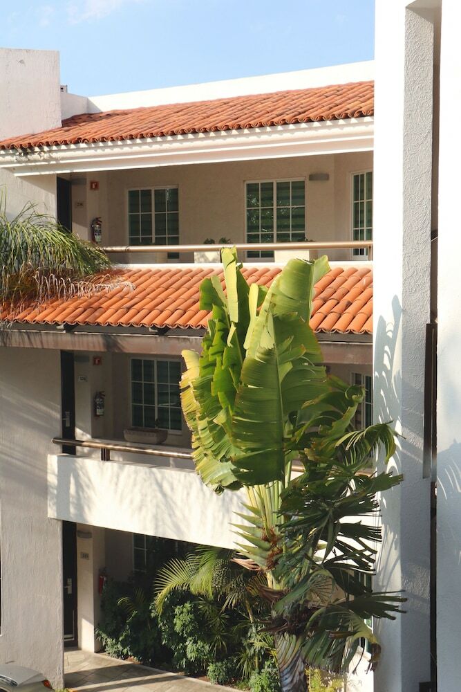 �urea Hotel And Suites