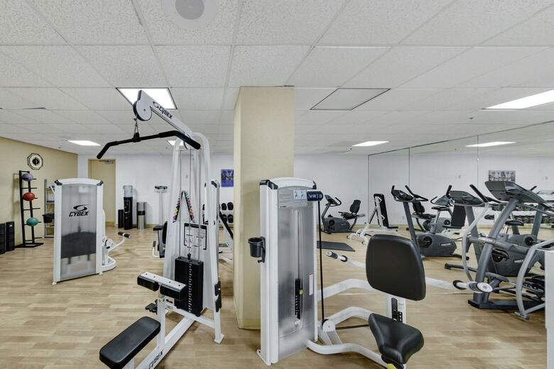 Hotel Omni Dallas Park West