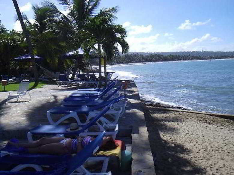 Hotel Velero Beach Resort