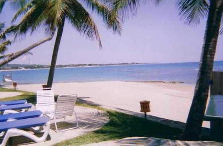 Hotel Velero Beach Resort