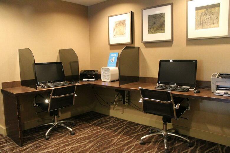 Executive Hotel Pacific