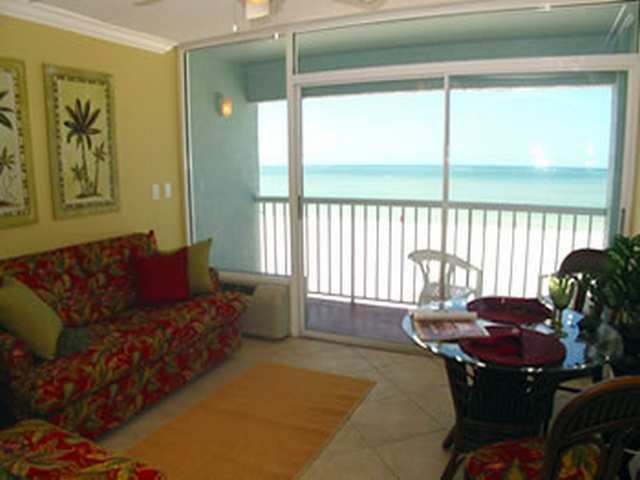 Barefoot Beach Hotel