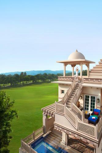 Hotel Itc Grand Bharat, A Luxury Collection Retreat.