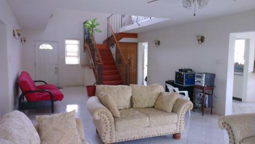 Tremont Holiday Home