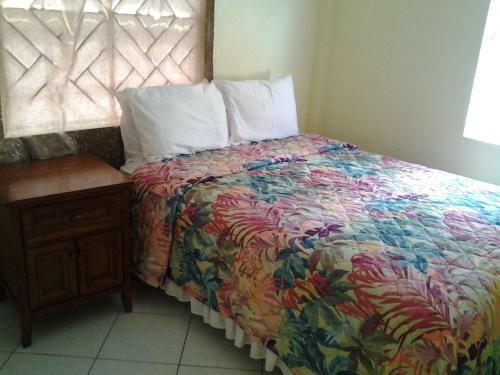 Hostal Aupic Paradise
