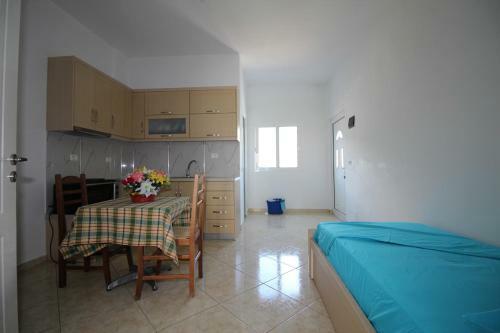 Apartamento Anxhelos' Flats