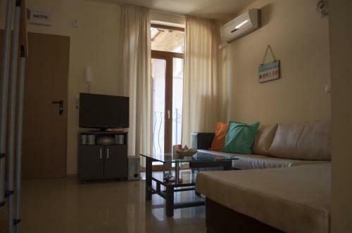 Garden Beach Apartment