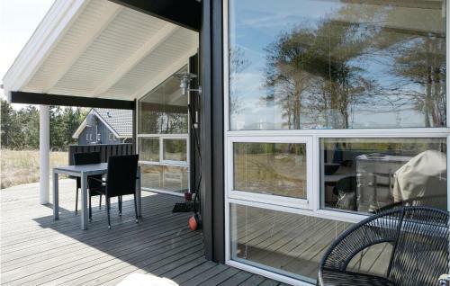 Three-bedroom Holiday Home �lb�k With A Fireplace 01
