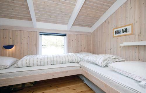 Three-bedroom Holiday Home �lb�k With A Fireplace 01