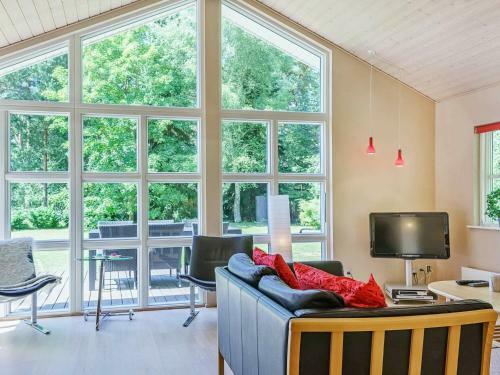 Three-bedroom Holiday Home In Nex� 28