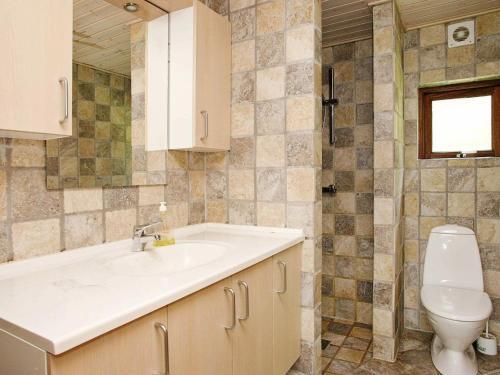Four-bedroom Holiday Home In Brovst 6