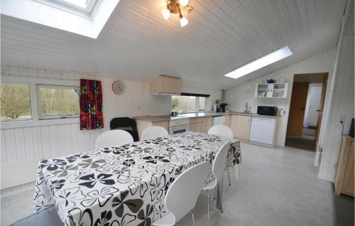 Three-bedroom Holiday Home Fjerritslev With A Fireplace 01