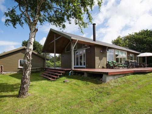 Three-bedroom Holiday Home In Hundested 2