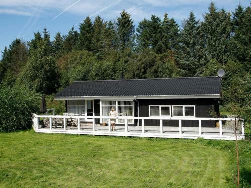 Three-bedroom Holiday Home In L�kken 29