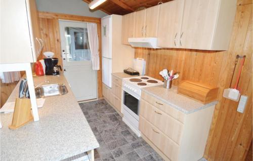 Three-bedroom Holiday Home L�kken With A Fireplace 05
