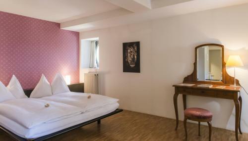 Hotel Schloss M�nchenwiler