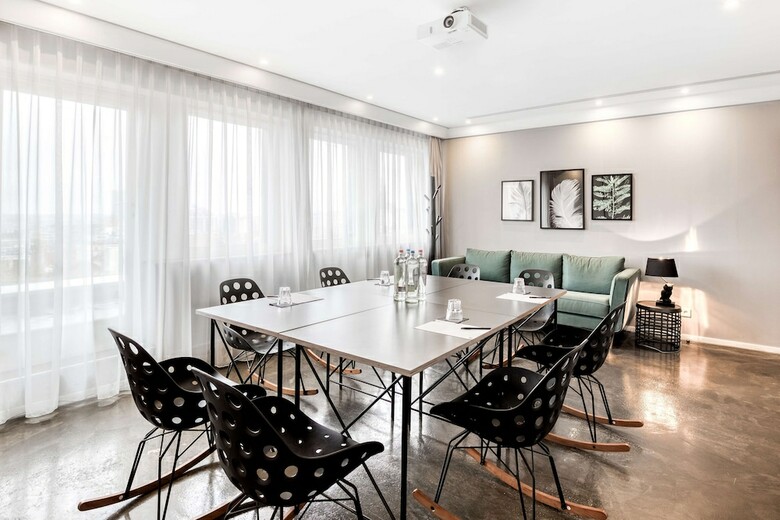 Penta Hotel Brussels City Centre
