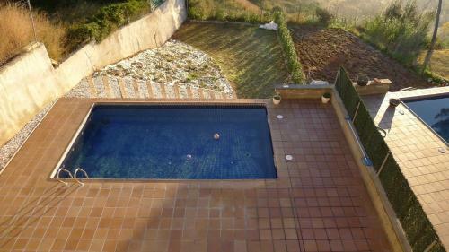 Gran Casa Con Piscina En Abrera