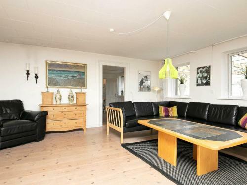Five-bedroom Holiday Home In Vestervig 2